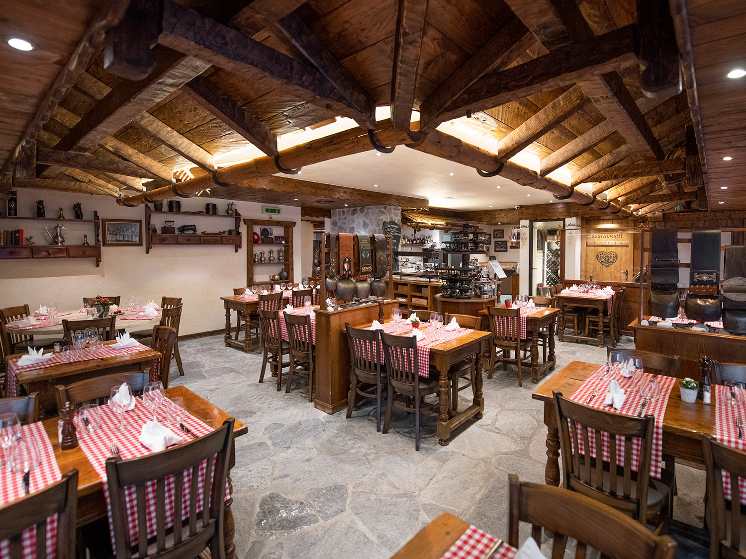 Salle du Restaurant Le Mayen à Crans-Montana